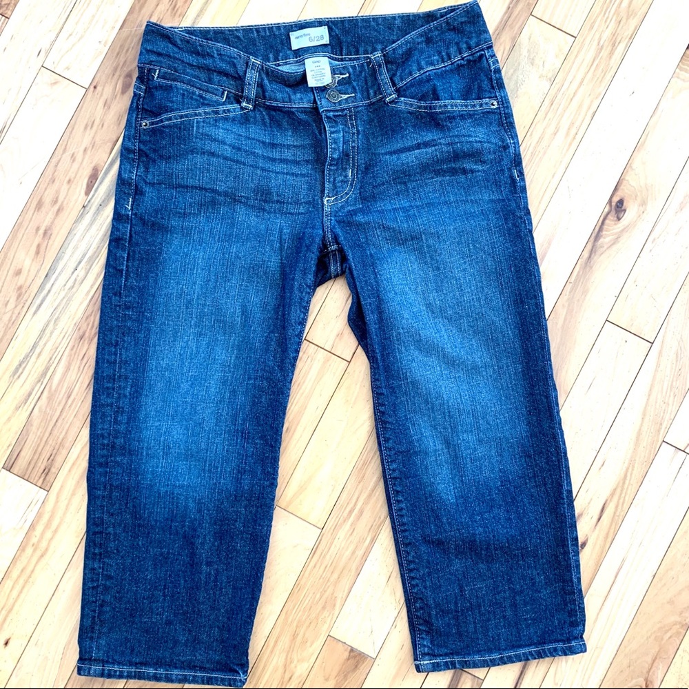 Women’s Gap Capri Curvy Flare Jeans-Size 6/28